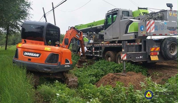 24救援吊车