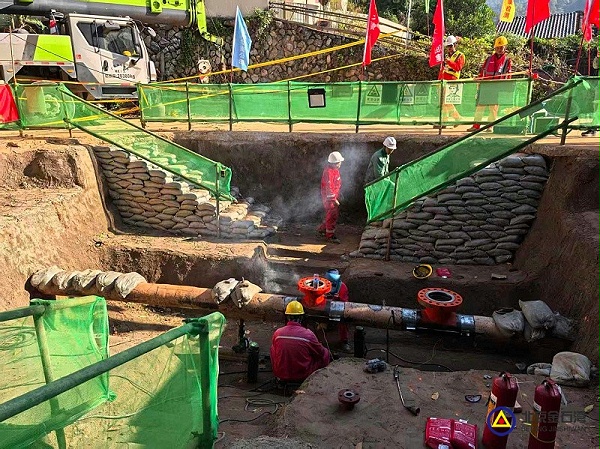 26上游开始焊接