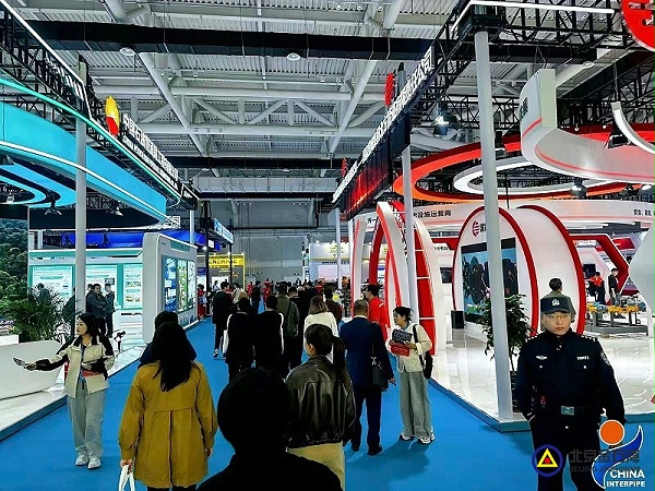 73165c3caf3ede456bb967373dc3451b