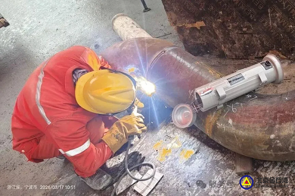 a2474e83-6c7f-4e9a-867c-dab1f69c6fb1